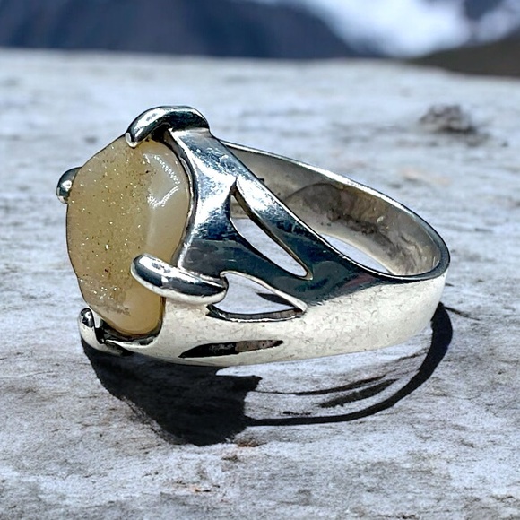 🌺Vintage Artisan Sterling Ring - Picture 3 of 10